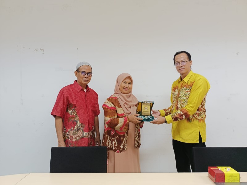 Penjajakan Kerjasama antara STIE Nasional Banjarmasin dengan Fakultas Ekonomi Universitas Lambung Mangkurat