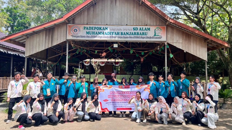Malam Keakraban Himpunan Mahasiswa Manajemen STIENAS Banjarmasin Berlangsung Lancar